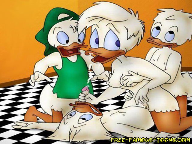Free Daisy Duck Toon Porn - Donald and Daisy Duck orgy - Free-Famous-Toons.com